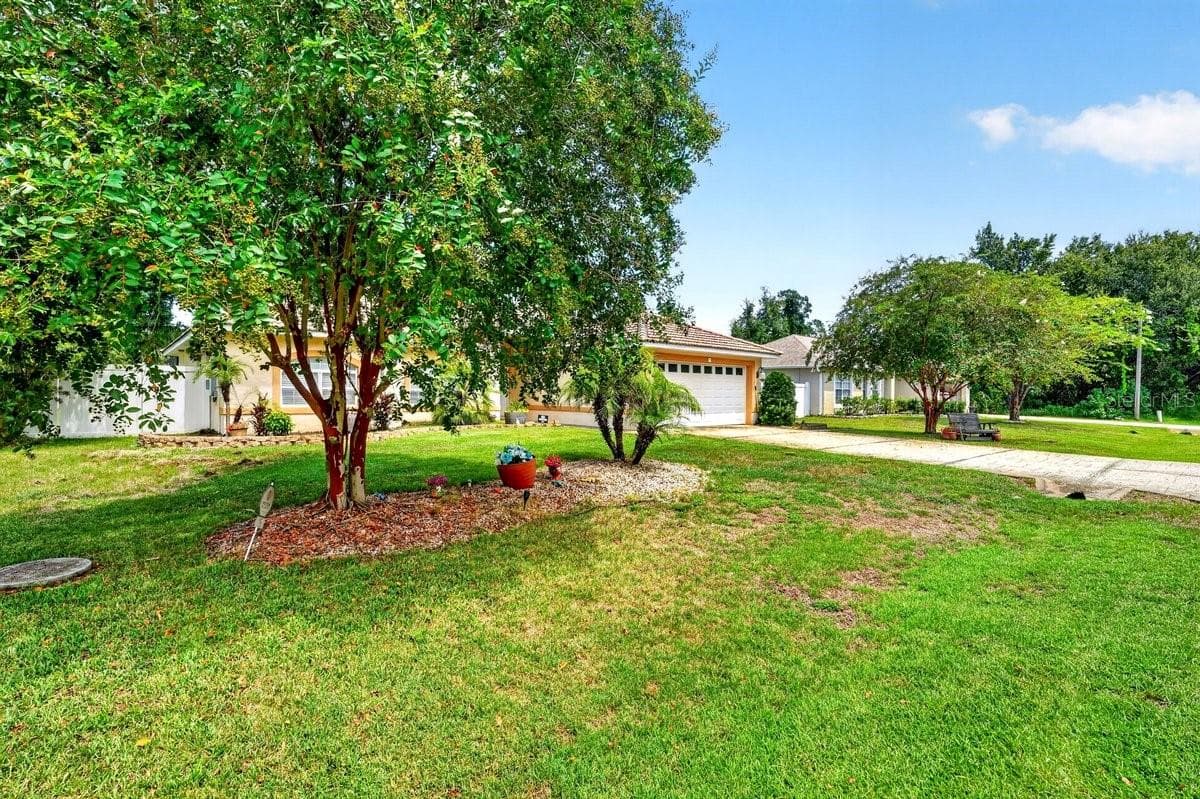 Single Family Residence at 15 PINE CEDAR DR, PALM COAST, photo 28 of 37