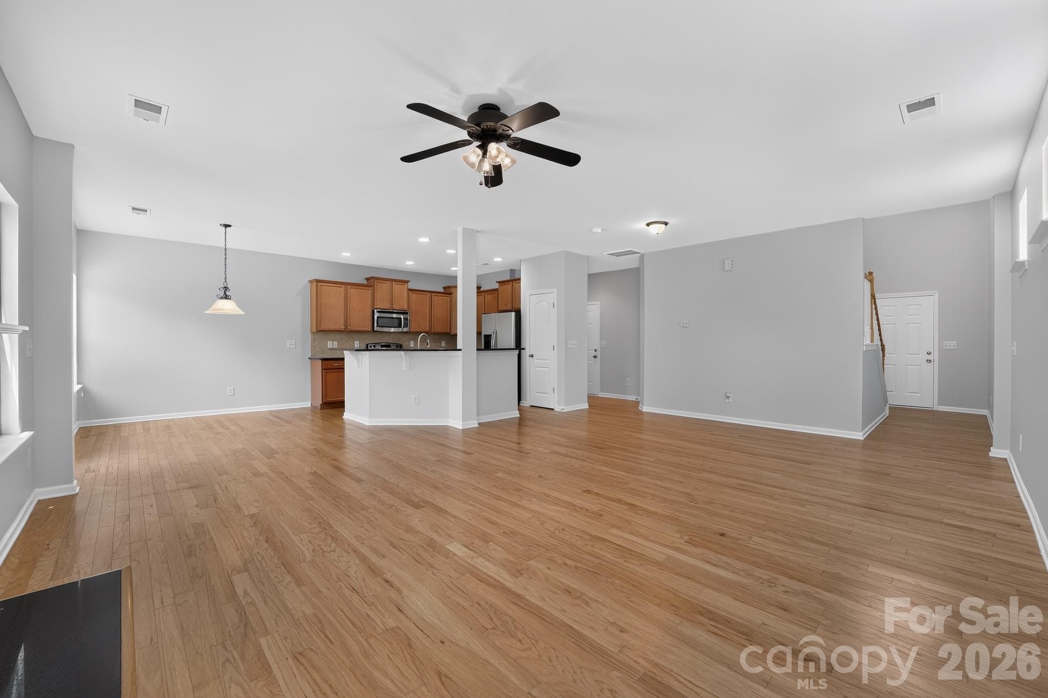 Single Family Residence at 78199 Rillstone Drive, Lancaster, photo 4 of 21
