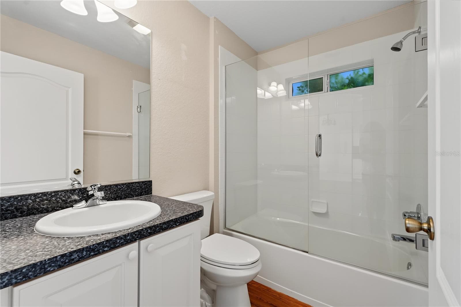 Single Family Residence at 556 KINGSTON WAY, THE VILLAGES, photo 23 of 38