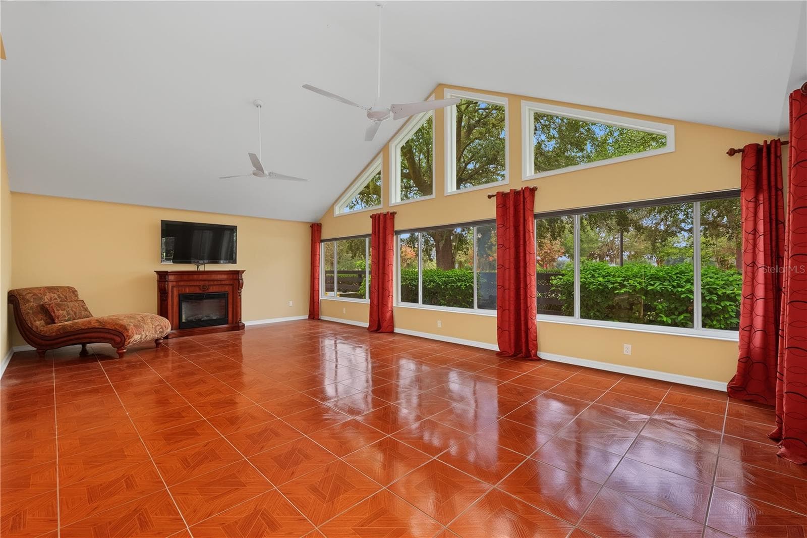 Enclosed Lanai - 556 KINGSTON WAY, THE VILLAGES