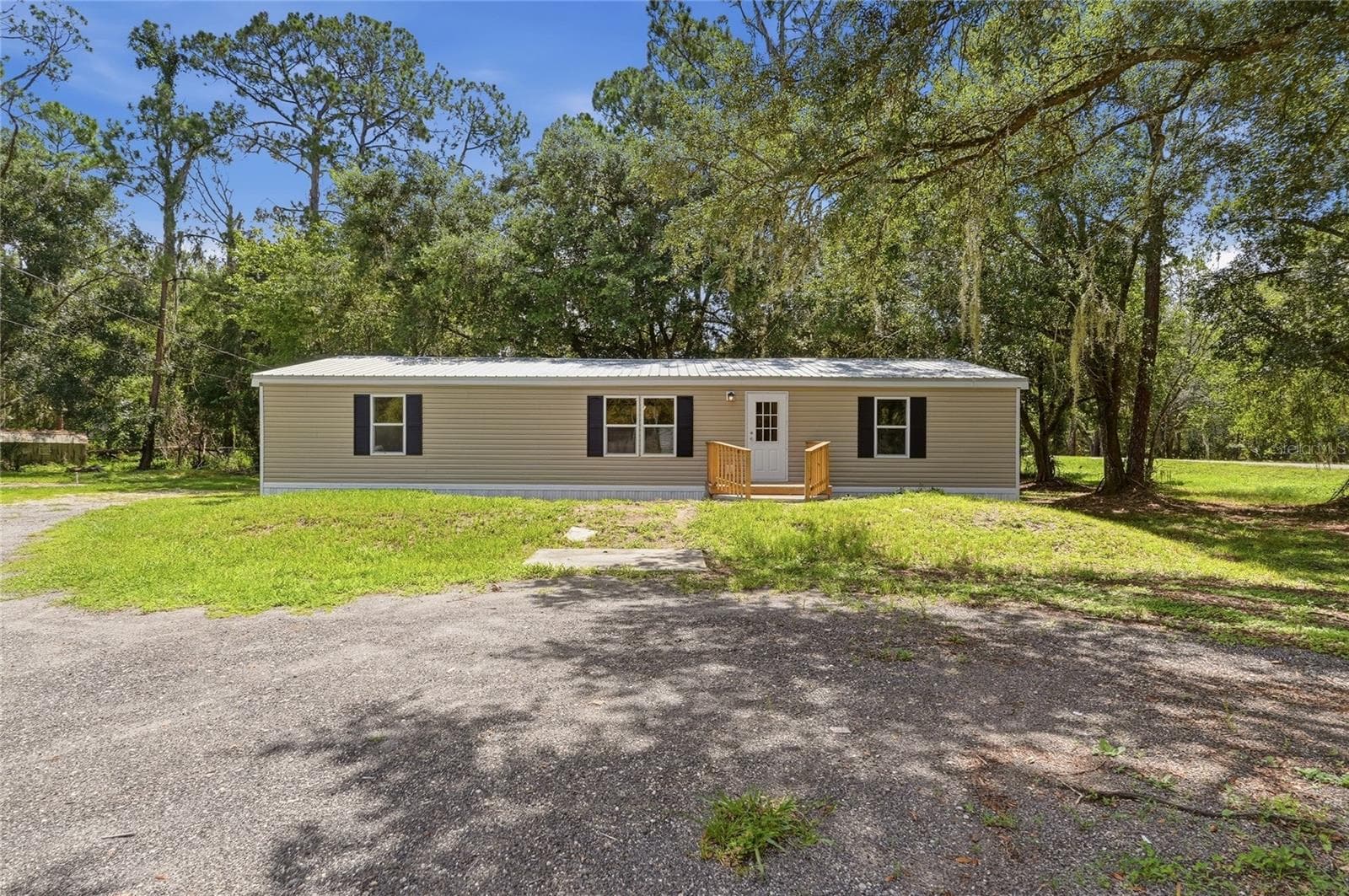 Manufactured Home at 3803 TIMBER PATH, LAKELAND, photo 2 of 27