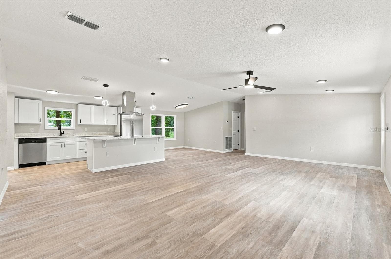 Manufactured Home at 3803 TIMBER PATH, LAKELAND, photo 6 of 27