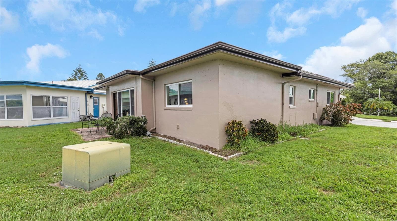 Single Family Residence at 5355 FERNDALE PL N, PINELLAS PARK, photo 4 of 79