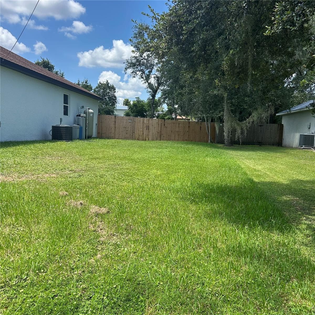 Single Family Residence at 1462 5TH AVE, DELAND, photo 4 of 30