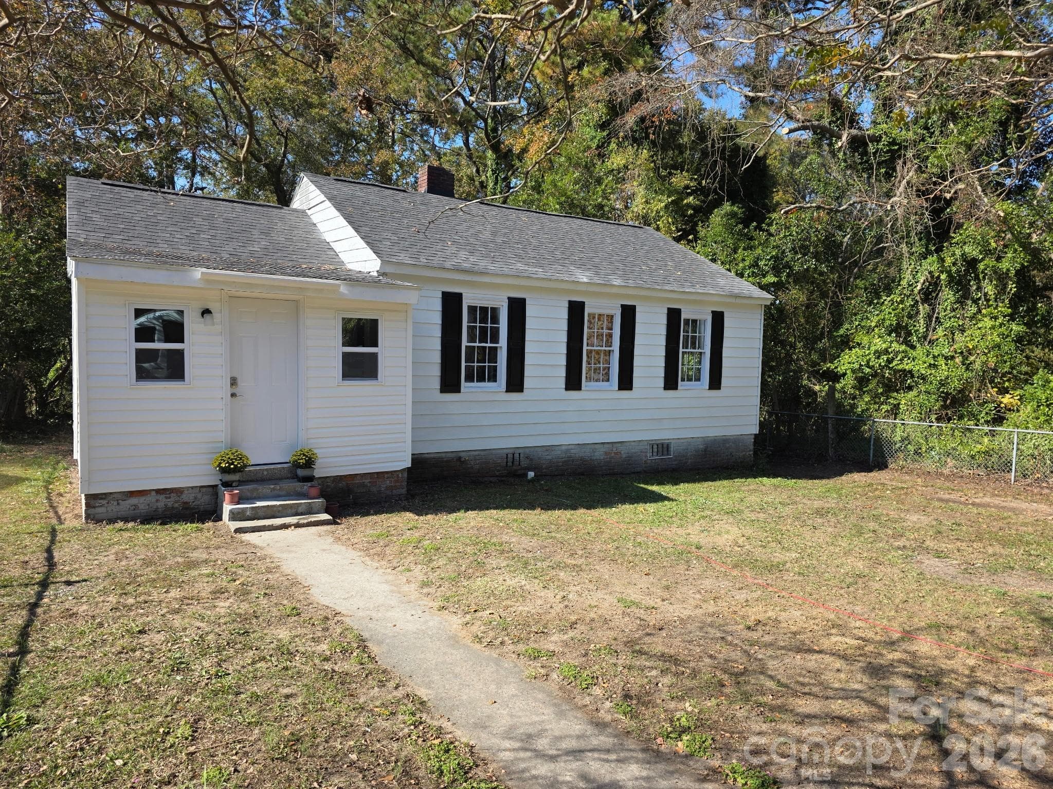 Single Family Residence at 4723 Linden Street, Columbia, photo 2 of 16