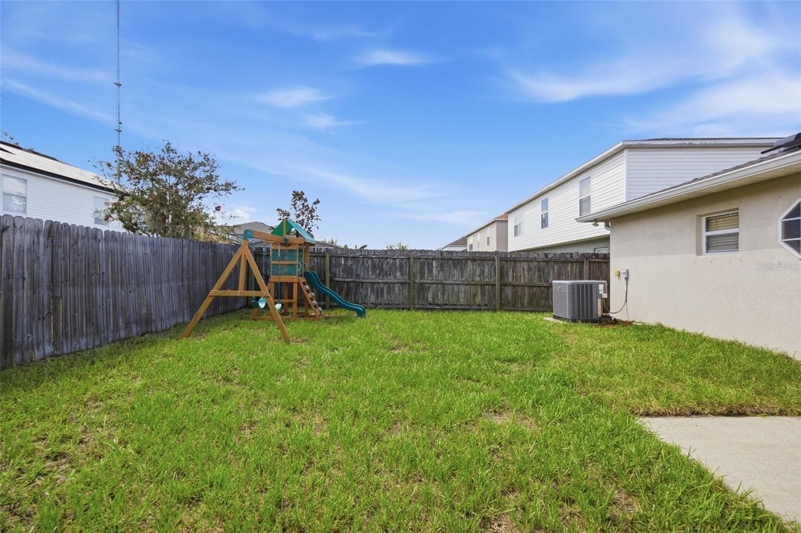 HUGE Backyard! - 10412 FLY FISHING ST, RIVERVIEW