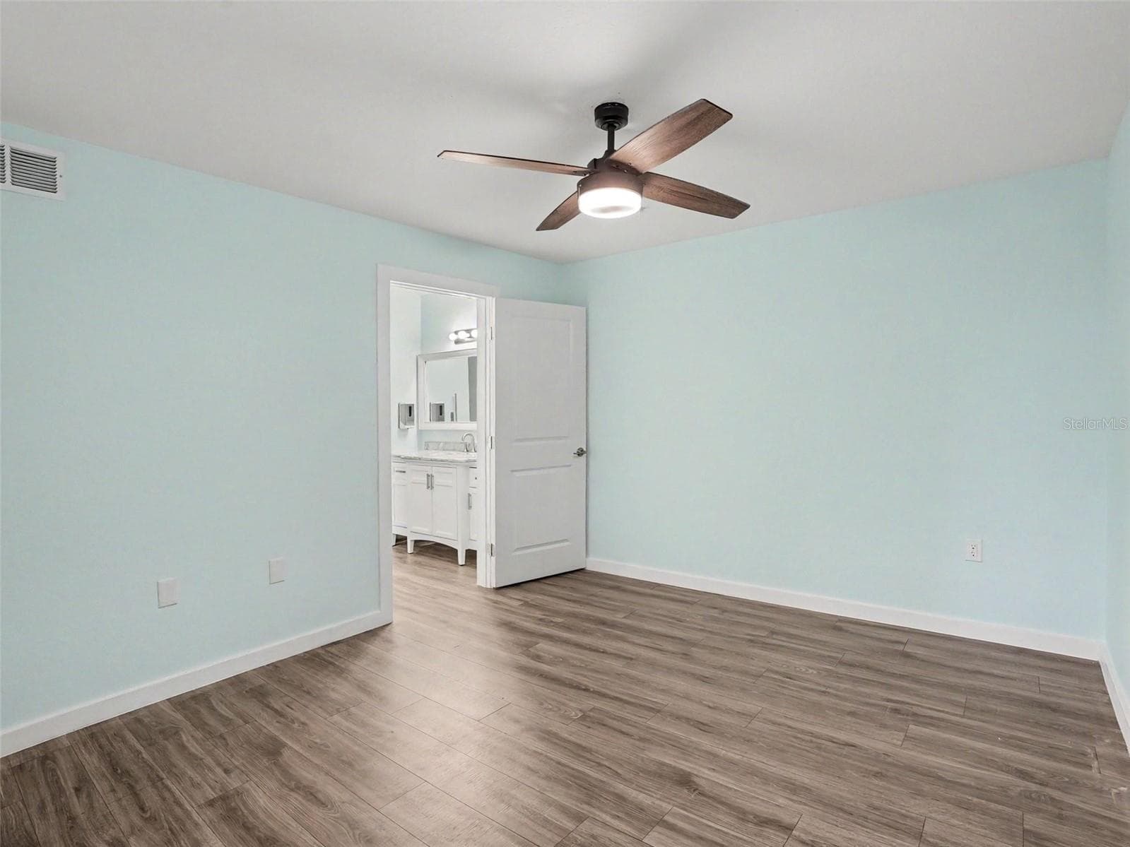 Condominium at 5144 CITY ST #233, ORLANDO, photo 19 of 33