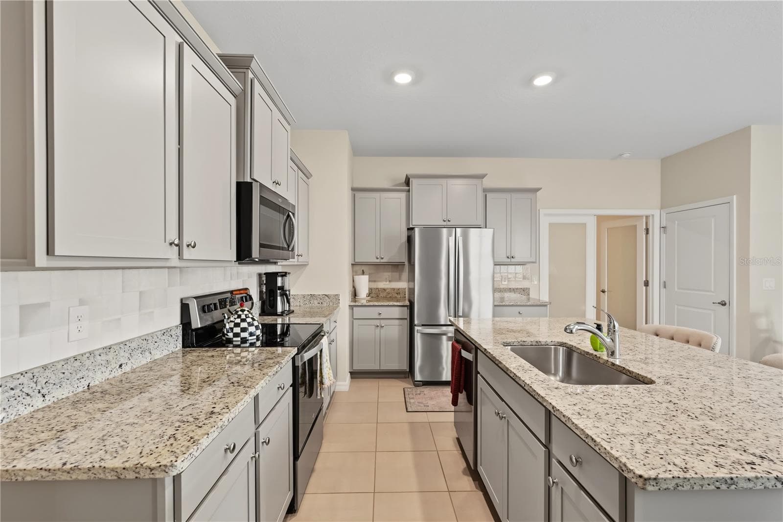 Single Family Residence at 5285 SUNSHINE DR, WILDWOOD, photo 5 of 29
