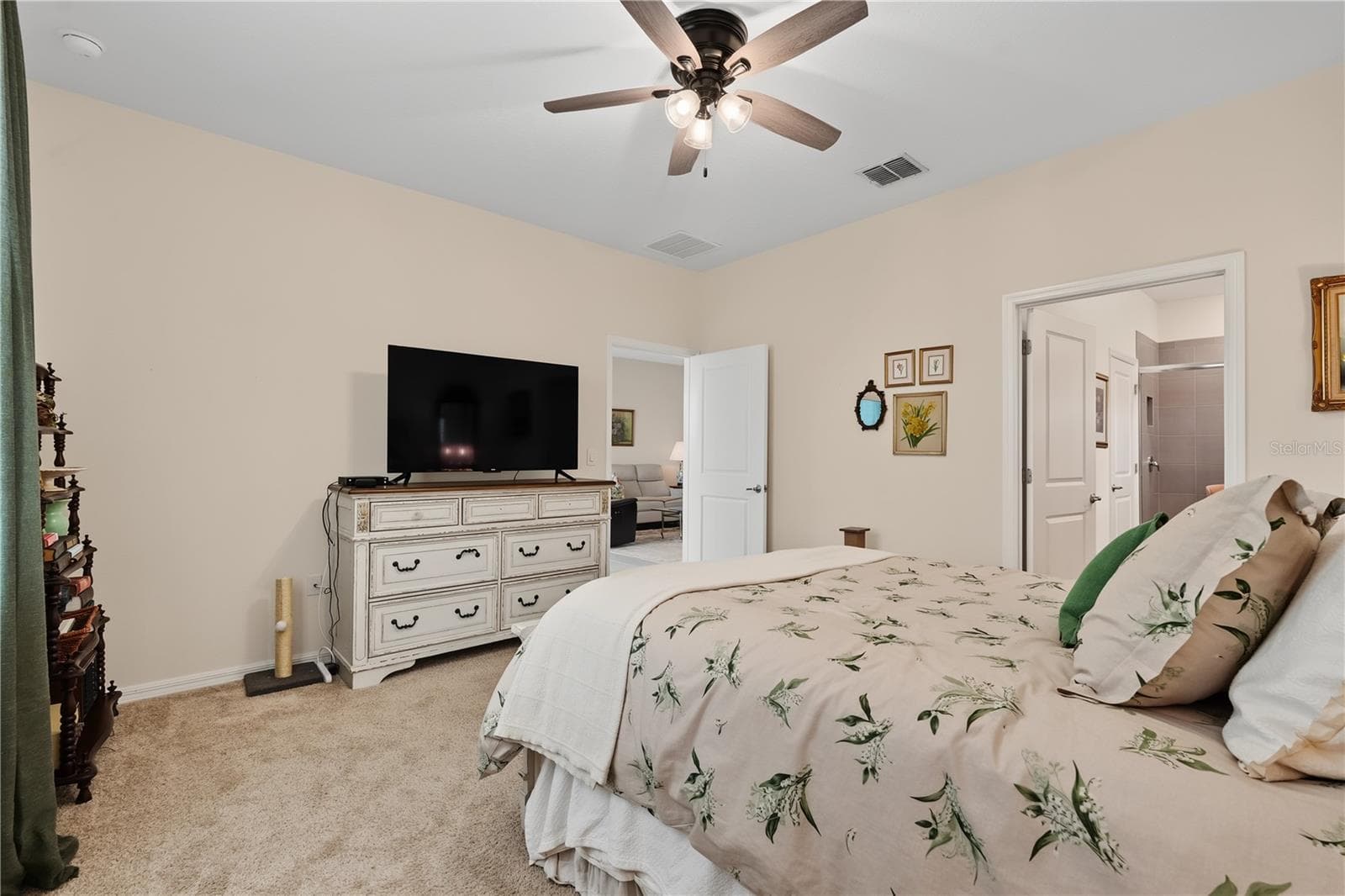 Single Family Residence at 5285 SUNSHINE DR, WILDWOOD, photo 9 of 29