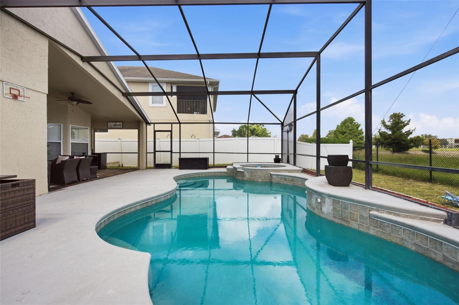 Single Family Residence at 6539 CHERRY GROVE CIR, ORLANDO, photo 3 of 33