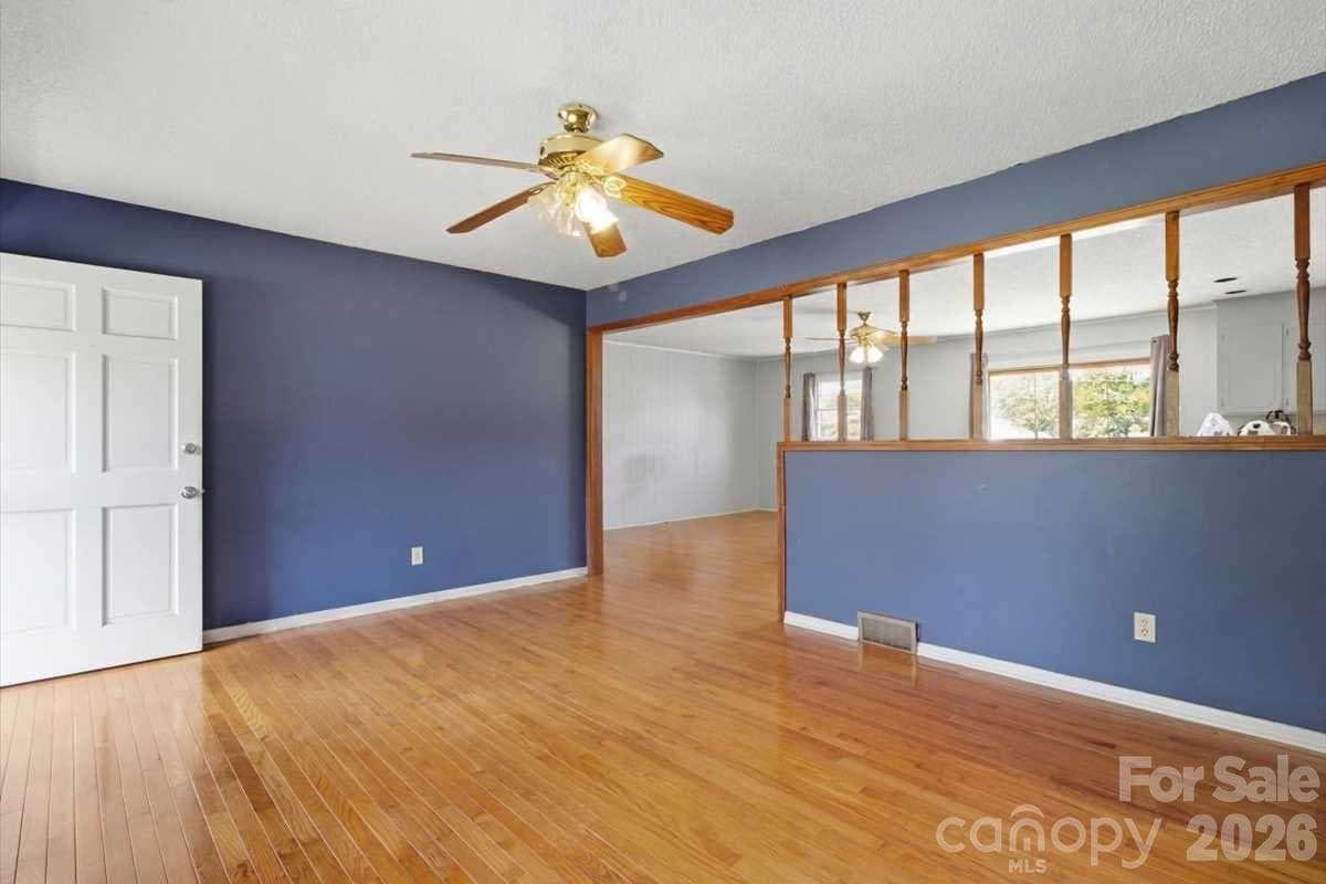 Single Family Residence at 990 Colonial Drive, China Grove, photo 5 of 25