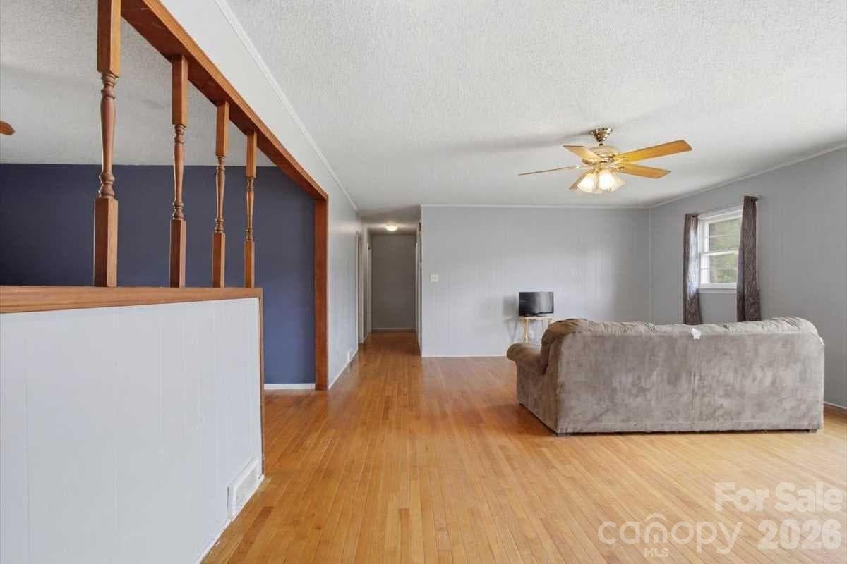 Single Family Residence at 990 Colonial Drive, China Grove, photo 7 of 25