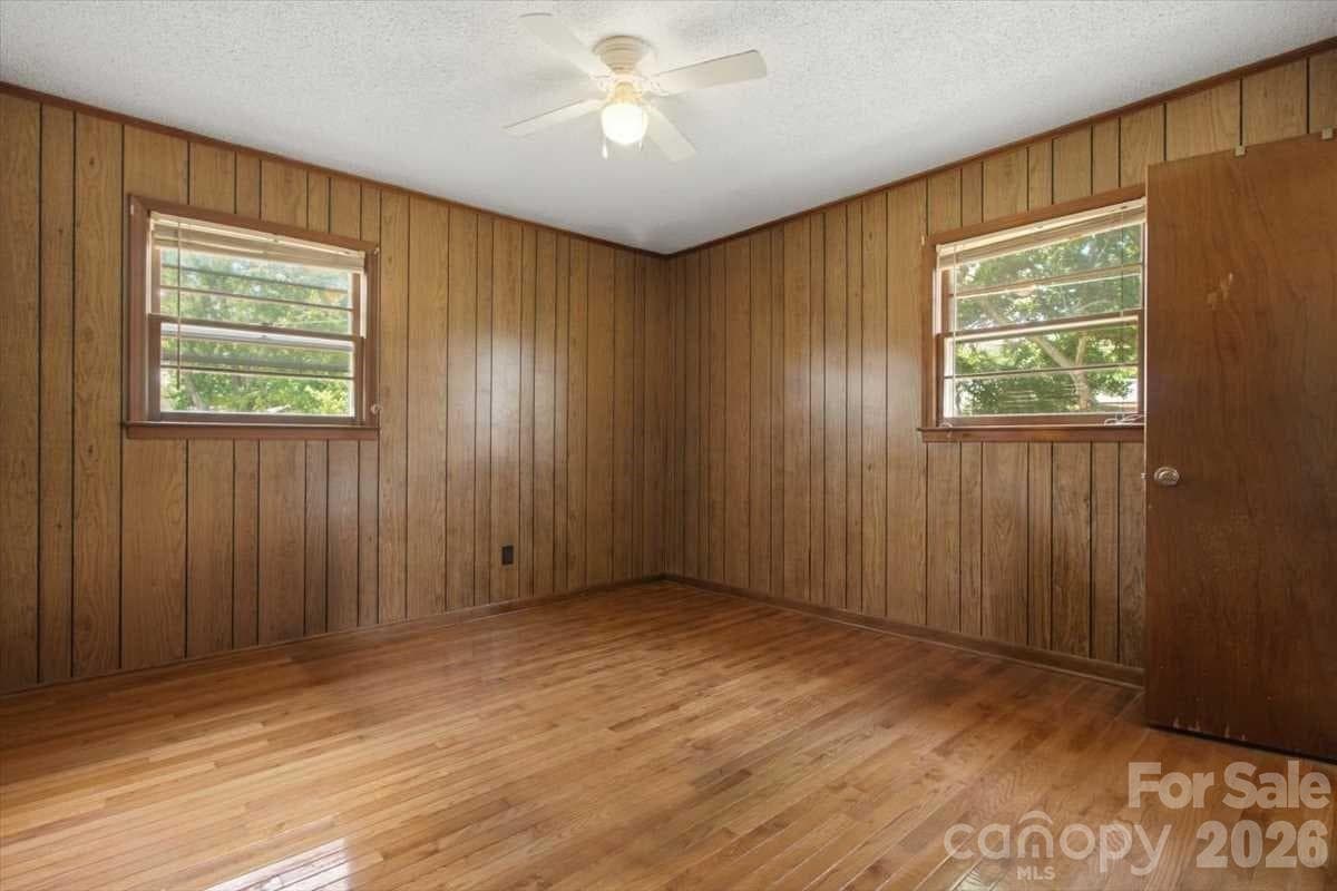 Single Family Residence at 990 Colonial Drive, China Grove, photo 14 of 25