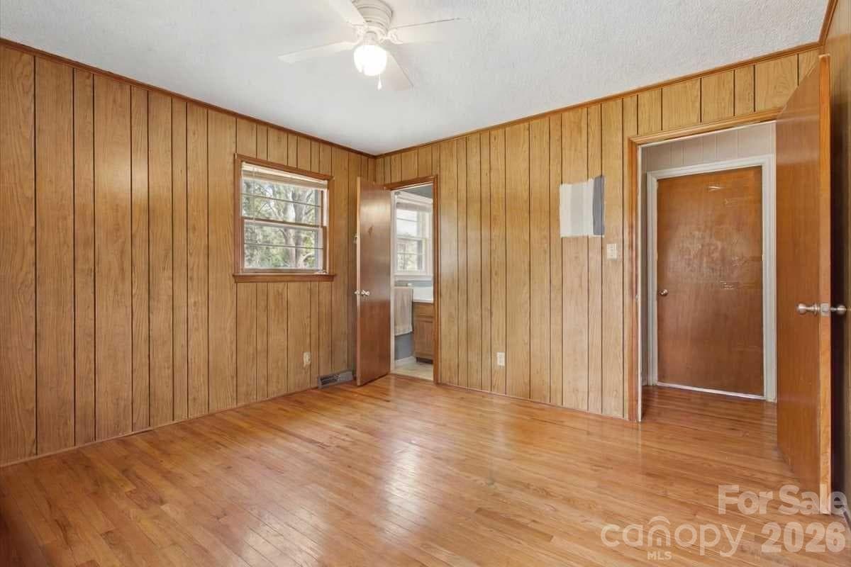 Single Family Residence at 990 Colonial Drive, China Grove, photo 15 of 25