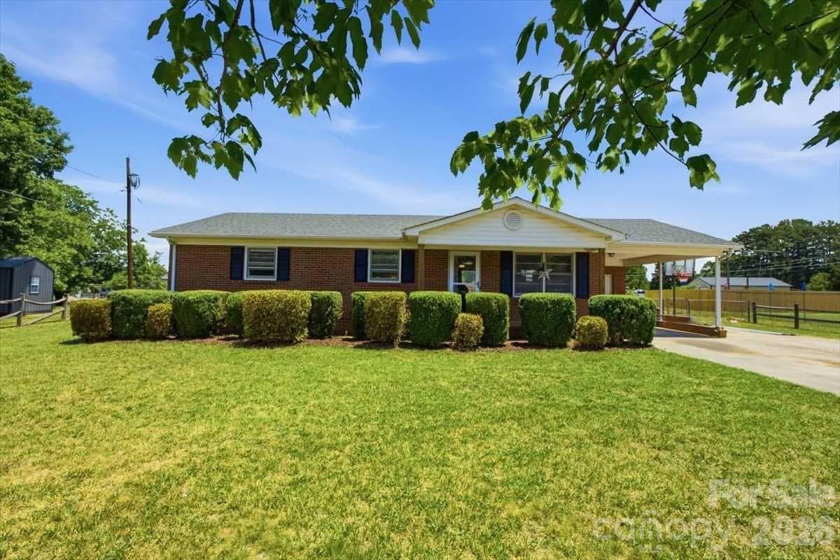 Single Family Residence at 990 Colonial Drive, China Grove, photo 24 of 25