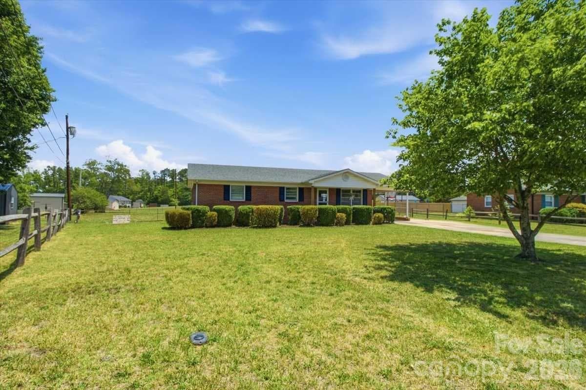 Single Family Residence at 990 Colonial Drive, China Grove, photo 25 of 25