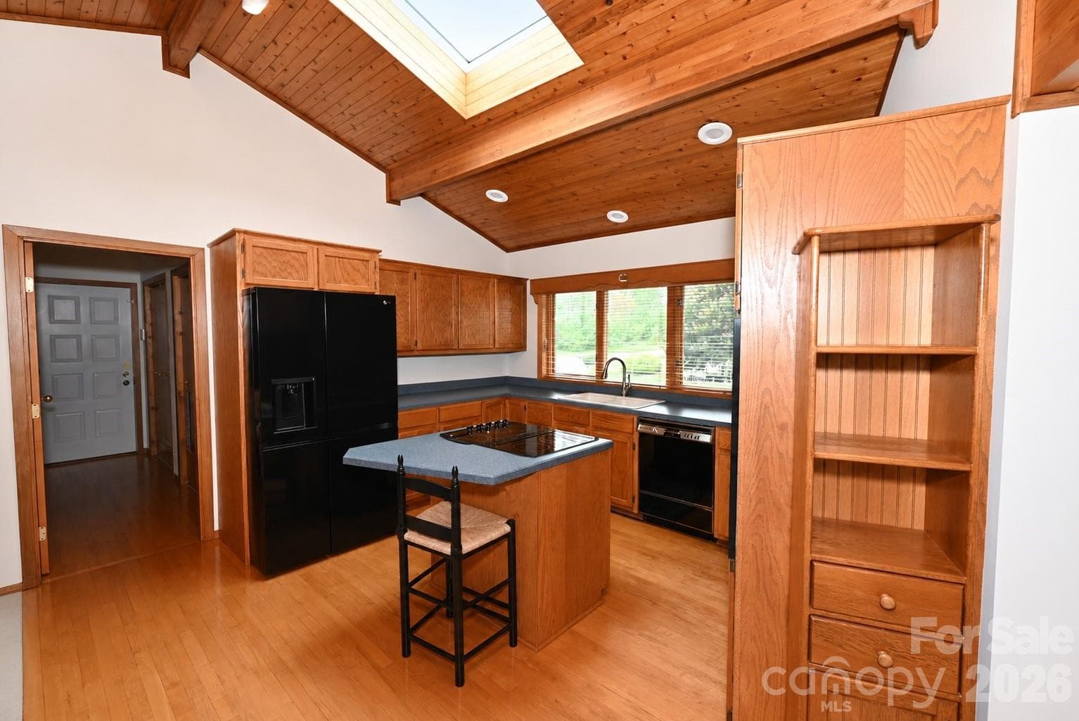 Single Family Residence at 3711 Blendwood Lane NE, Hickory, photo 13 of 33