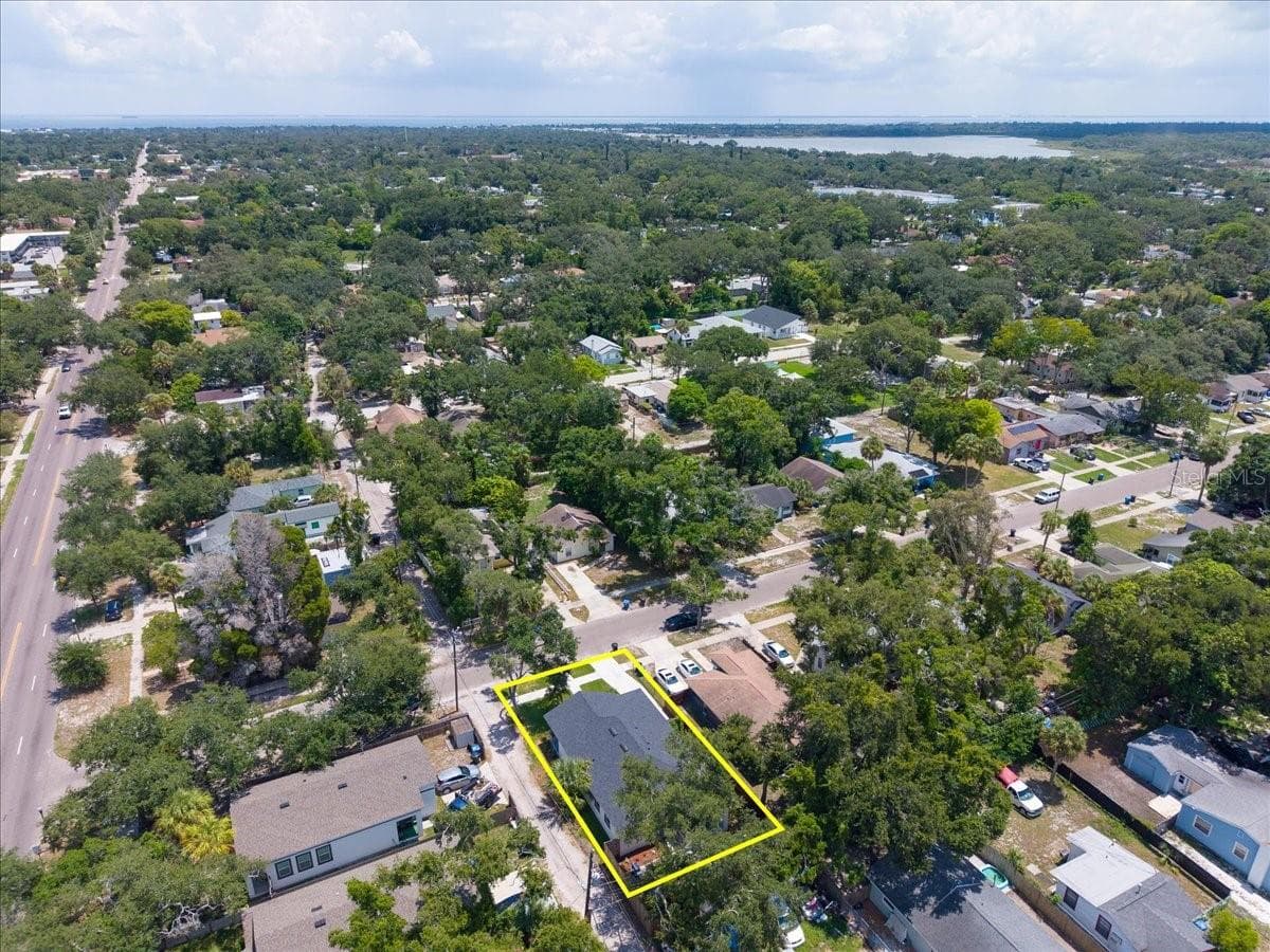 Single Family Residence at 1821 27TH ST S, ST PETERSBURG, photo 33 of 36