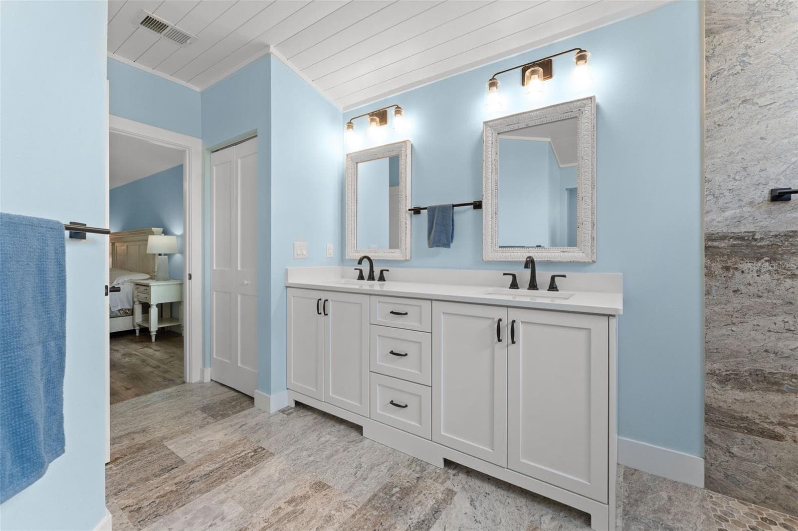 Note the beautiful custome shiplap ceiling - 846 MARLEY DR, PORT ORANGE