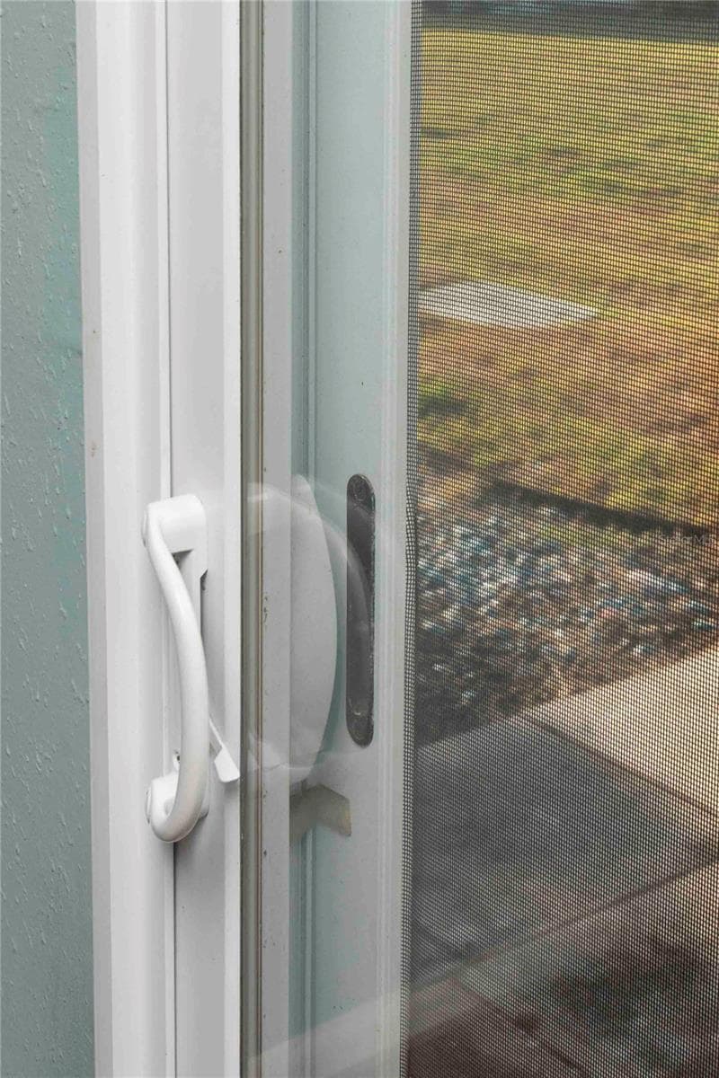 High Impact windows for safety and sound proofing - 9639 GREENSKEEPER DR #9639, NEW PORT RICHEY