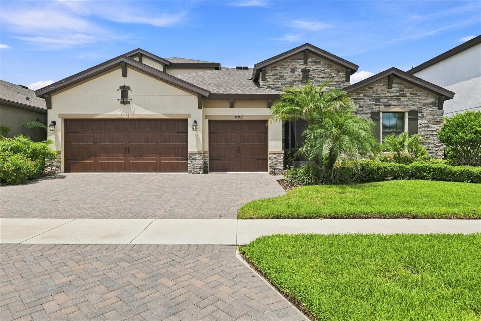 Single Family Residence at 12835 SATIN LILY DR, RIVERVIEW, photo 3 of 45
