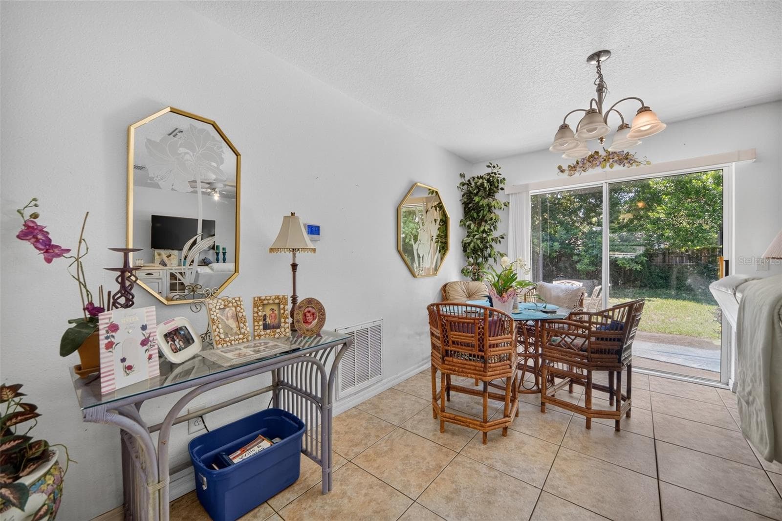 Single Family Residence at 804 WALNUT PL, ALTAMONTE SPRINGS, photo 12 of 21