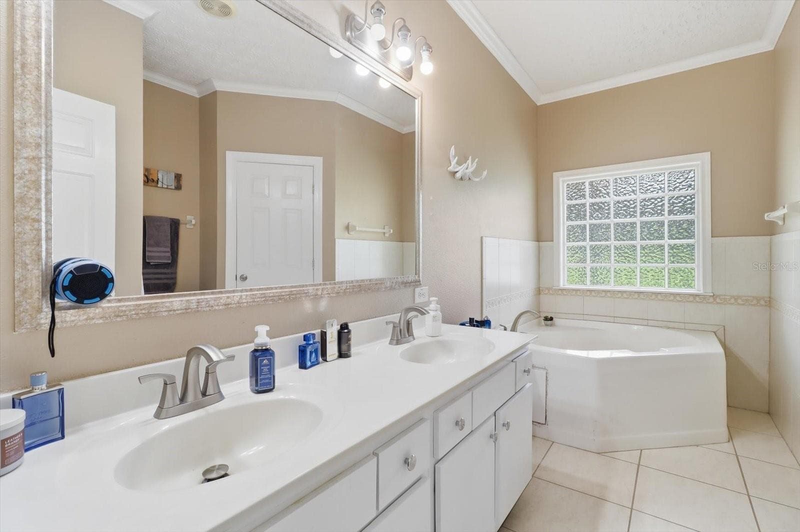 Single Family Residence at 1750 W MANSFIELD ST, LECANTO, photo 17 of 43