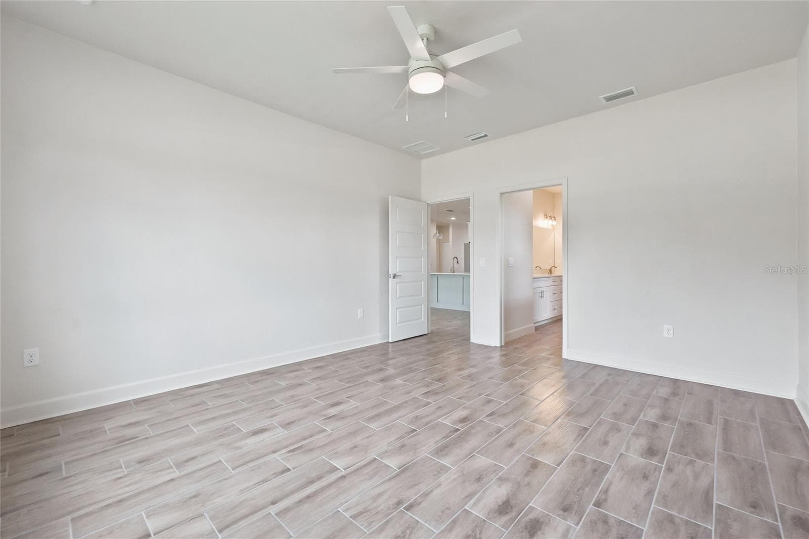 Single Family Residence at 21022 SW 1ST PL, NEWBERRY, photo 21 of 37