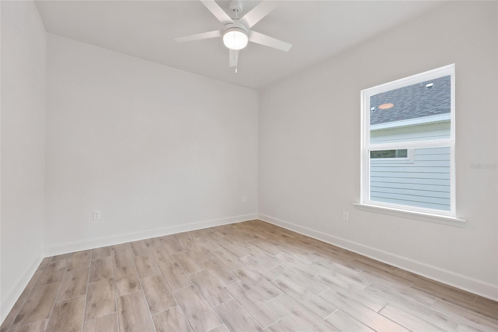 Single Family Residence at 21022 SW 1ST PL, NEWBERRY, photo 24 of 37