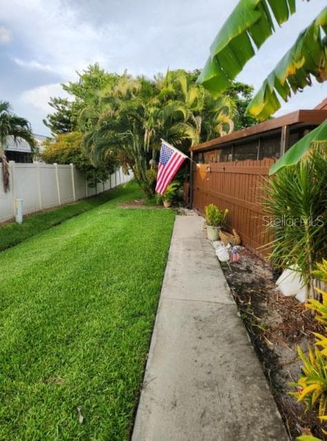 Single Family Residence at 5573 FOXLAKE DR, NORTH FORT MYERS, photo 18 of 21