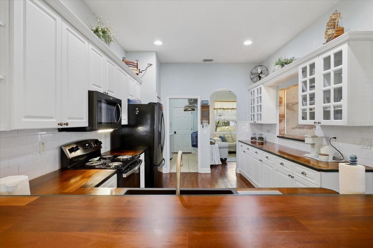 Single Family Residence at 54 EDITH POPE DR, PALM COAST, photo 9 of 41