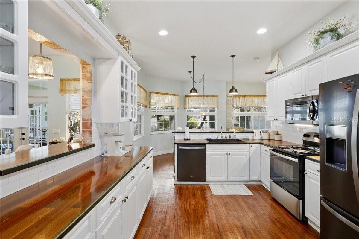Single Family Residence at 54 EDITH POPE DR, PALM COAST, photo 11 of 41