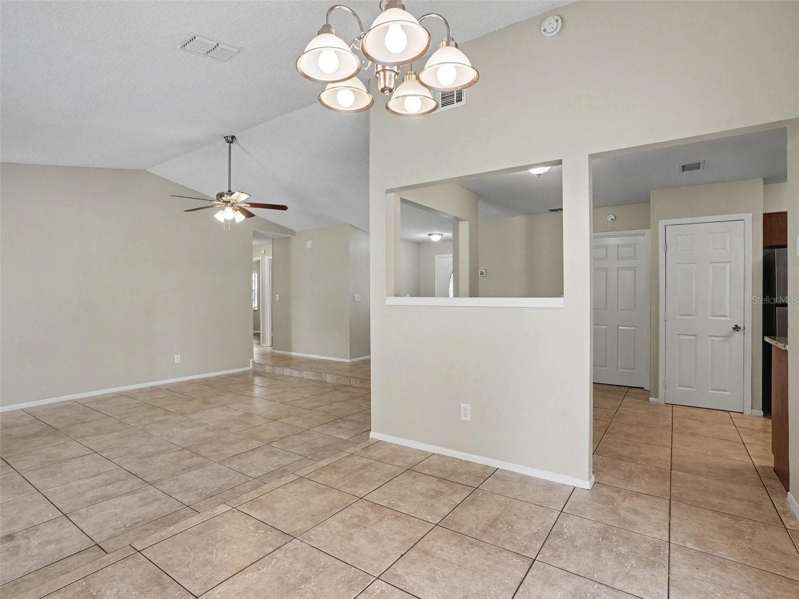 Single Family Residence at 3329 FOX RIDGE DR, WINTER HAVEN, photo 6 of 20