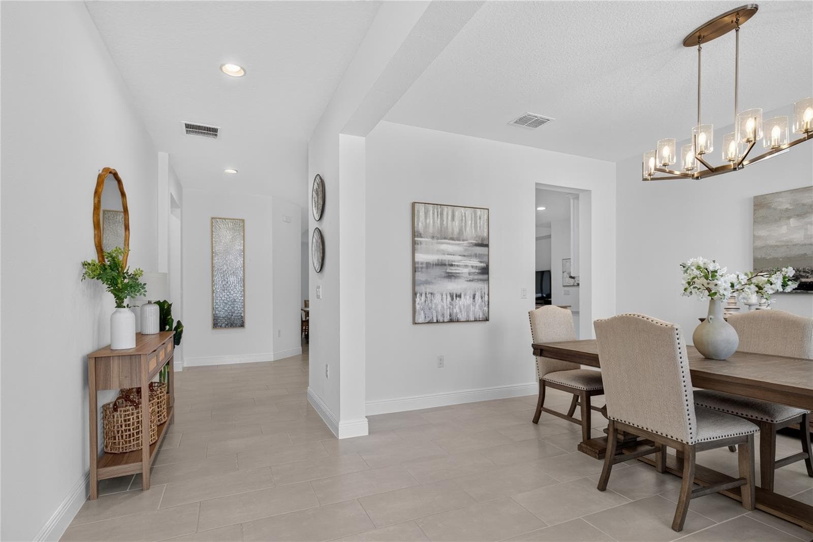 Single Family Residence at 4937 GOLDEN ZENITH WAY, MOUNT DORA, photo 3 of 53