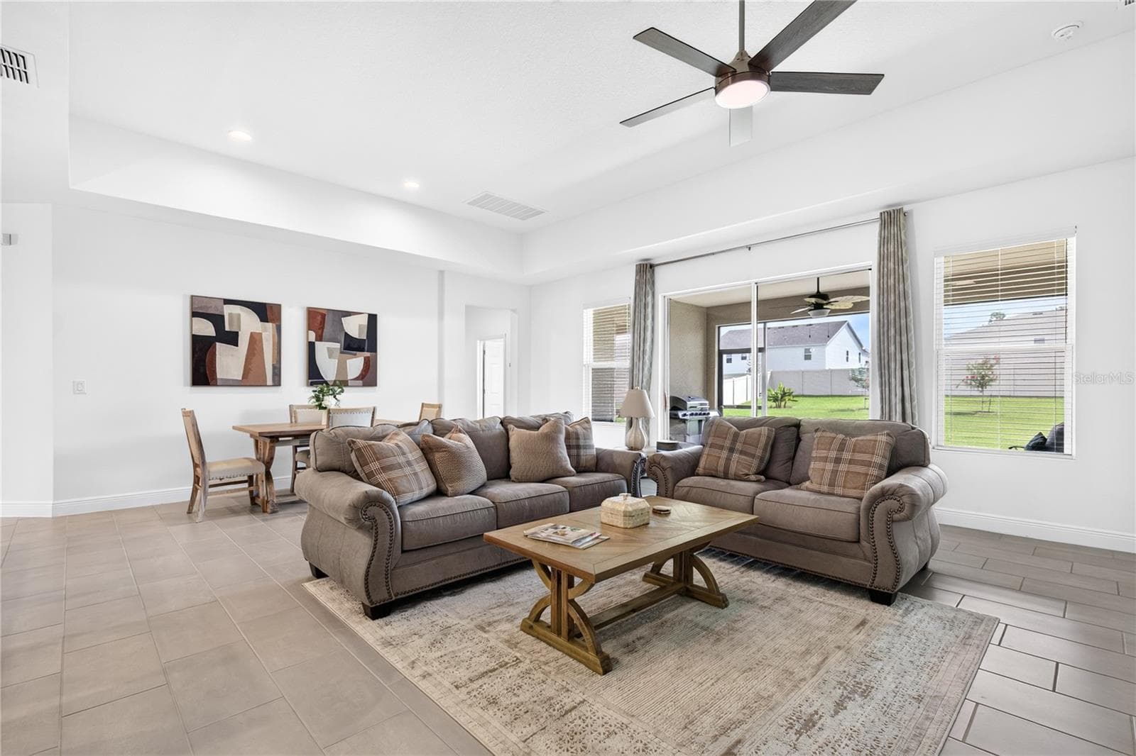 Single Family Residence at 4937 GOLDEN ZENITH WAY, MOUNT DORA, photo 13 of 53