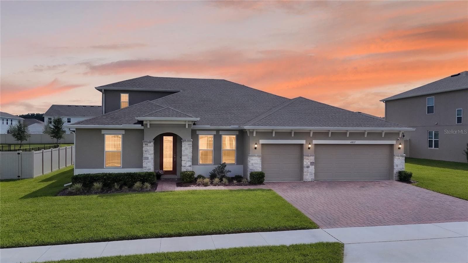 Single Family Residence at 4937 GOLDEN ZENITH WAY, MOUNT DORA, photo 38 of 53