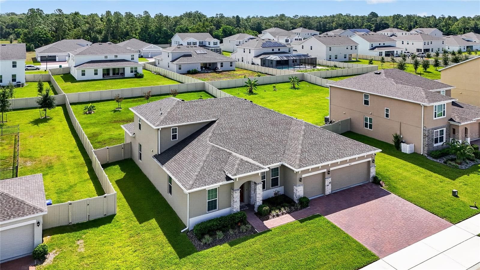 Single Family Residence at 4937 GOLDEN ZENITH WAY, MOUNT DORA, photo 41 of 53
