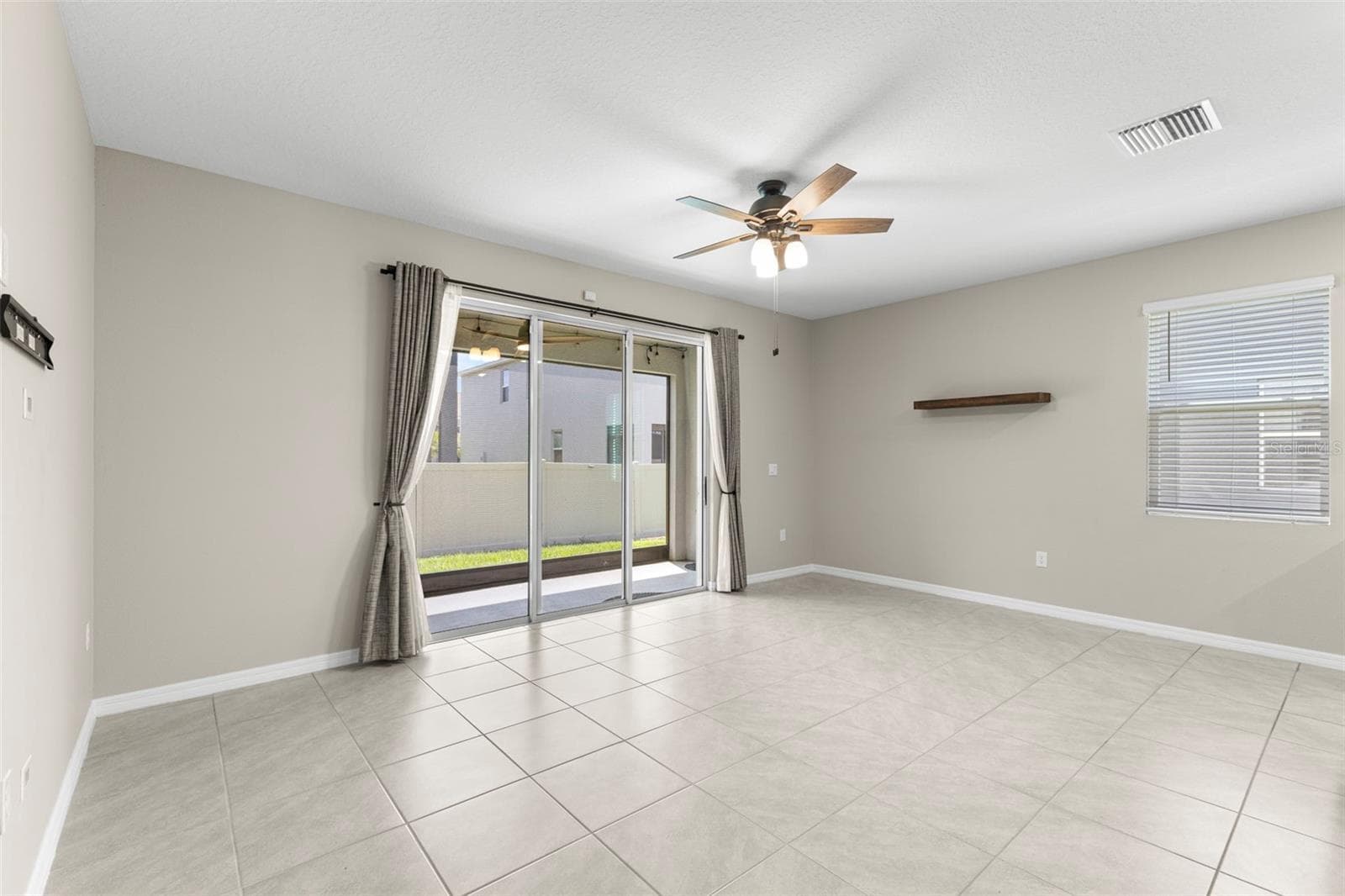 Townhouse at 2908 EVERGREEN ELM PASS, WESLEY CHAPEL, photo 5 of 35