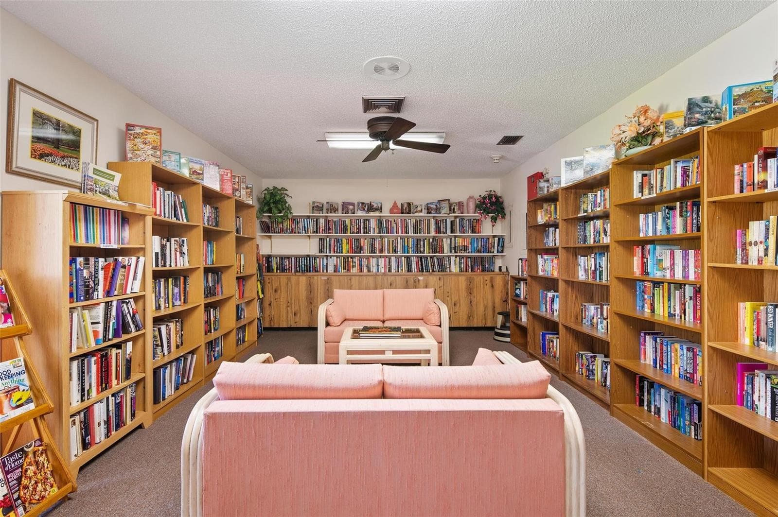 Clubhouse Library - 1554 TALLYWOOD DR #7127, SARASOTA
