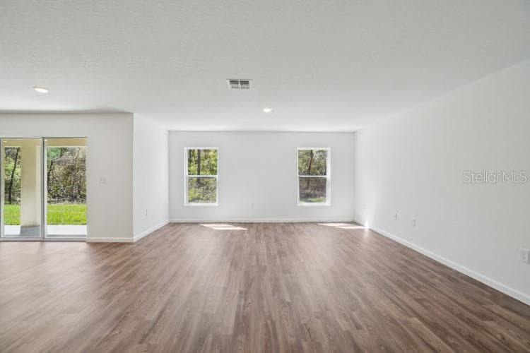 Single Family Residence at 12048 PEMBROOKE AVE, WEEKI WACHEE, photo 7 of 33
