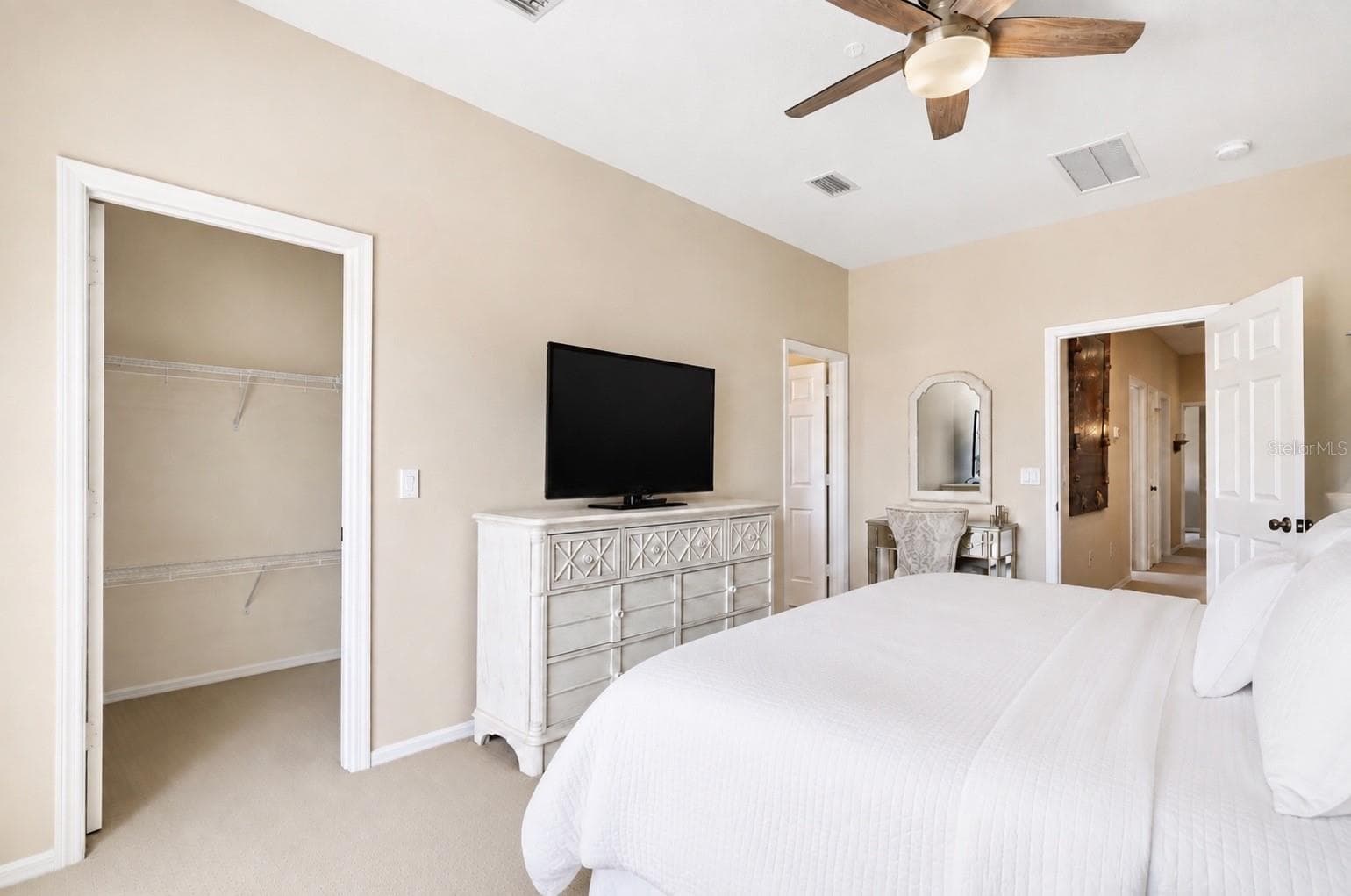 Condominium at 4033 OVERTURE CIR, BRADENTON, photo 9 of 31