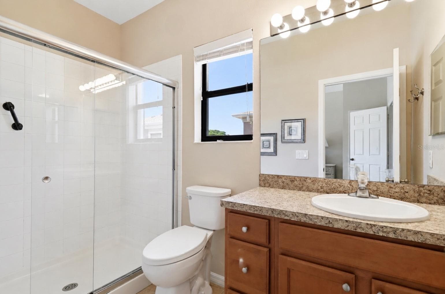 Condominium at 4033 OVERTURE CIR, BRADENTON, photo 10 of 31