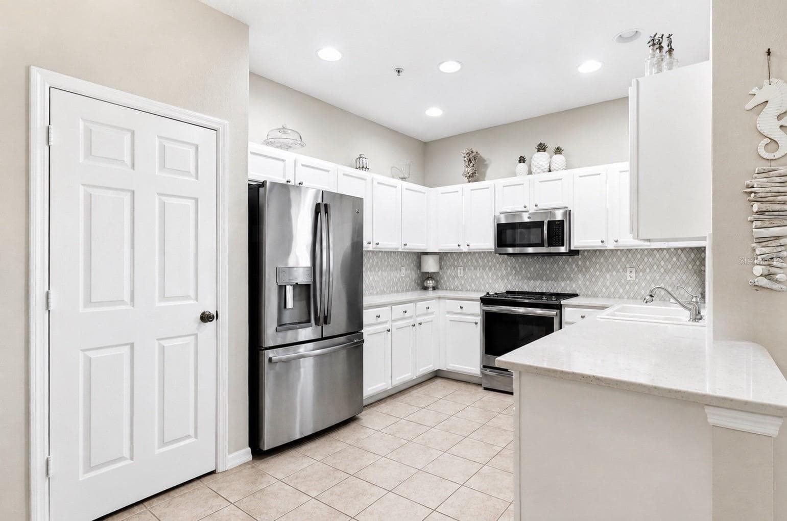 Condominium at 4033 OVERTURE CIR, BRADENTON, photo 22 of 31