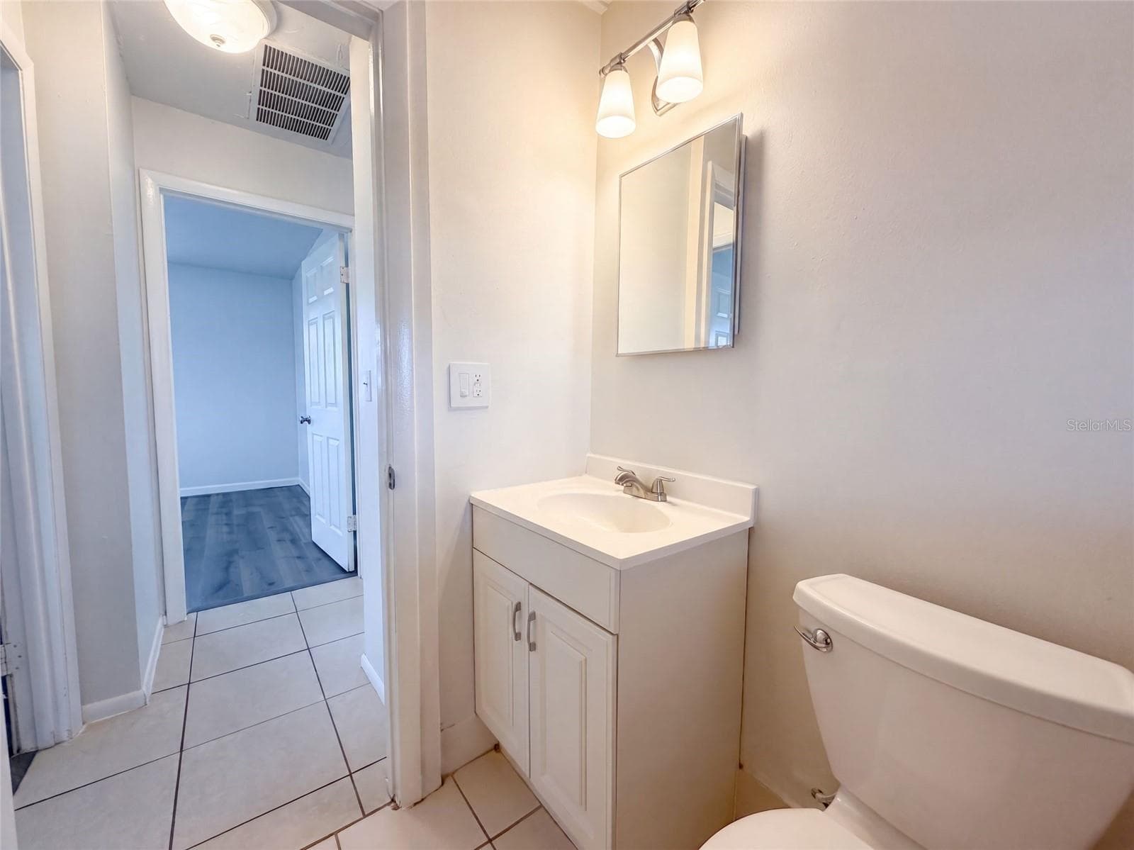 Single Family Residence at 124 SAN BENITO AVE, NORTH PORT, photo 19 of 23