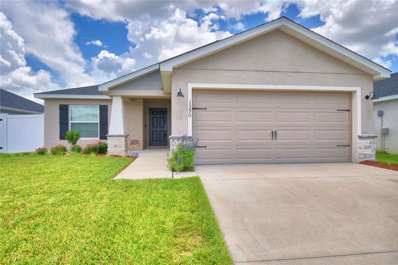 Single Family Residence at 1390 MEZZAVALLE WAY, AUBURNDALE, photo 2 of 64
