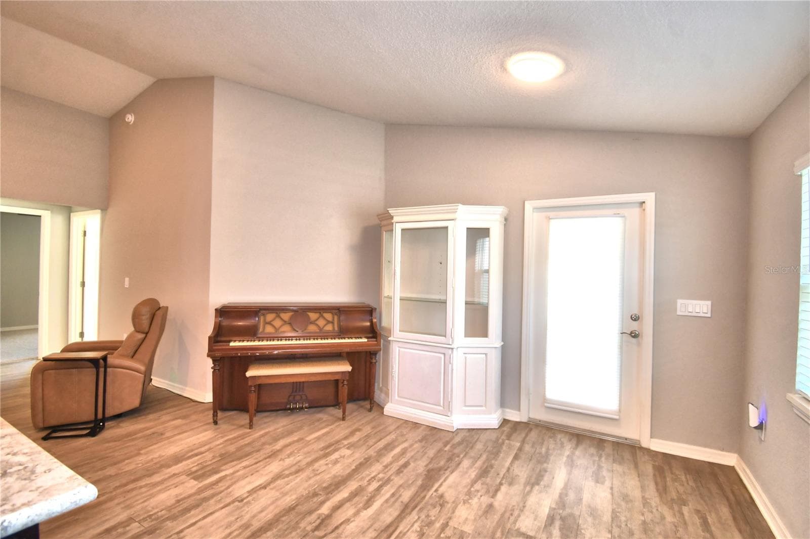 Single Family Residence at 1390 MEZZAVALLE WAY, AUBURNDALE, photo 15 of 64