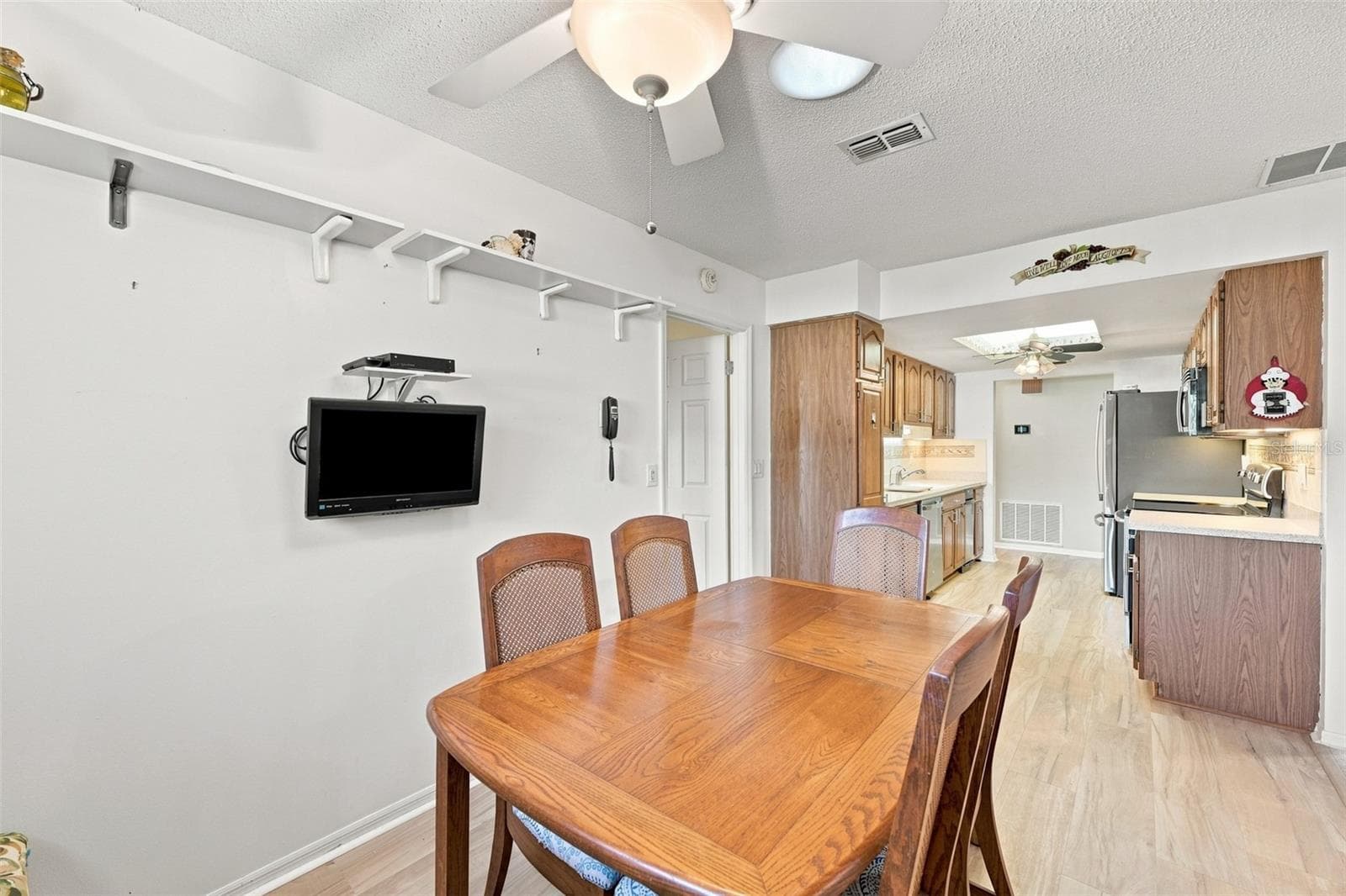 Condominium at 1618 LAYTON CT, SUN CITY CENTER, photo 15 of 48
