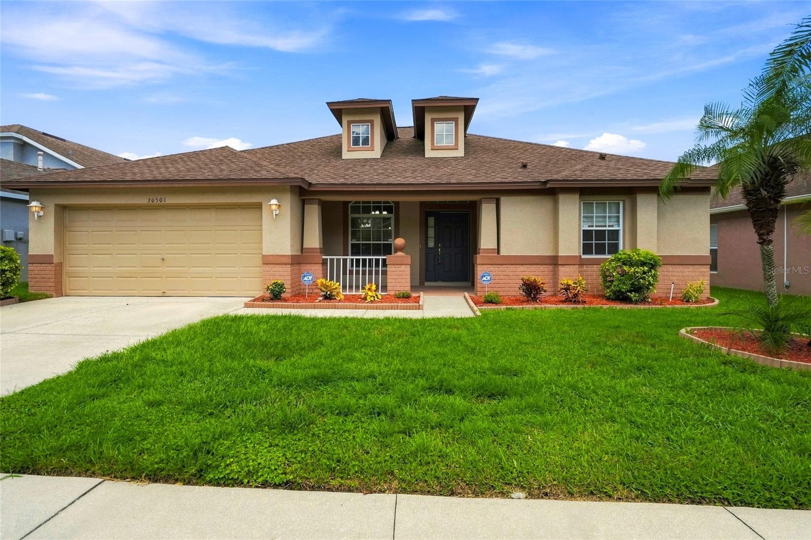 Front - 30501 IVERSON DR, WESLEY CHAPEL