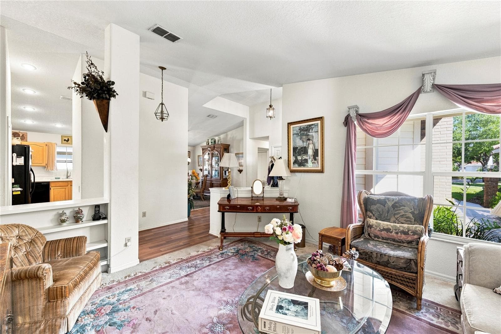 Single Family Residence at 1469 RIVERDALE DR, OLDSMAR, photo 17 of 60