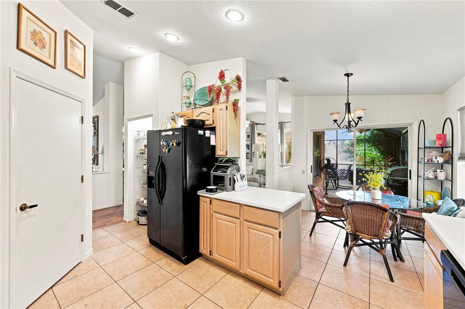 Single Family Residence at 1469 RIVERDALE DR, OLDSMAR, photo 20 of 60
